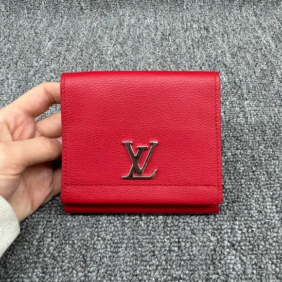 Louis Vuitton Lockme Leather Wallet 335-030125 - Picture 2 of 10